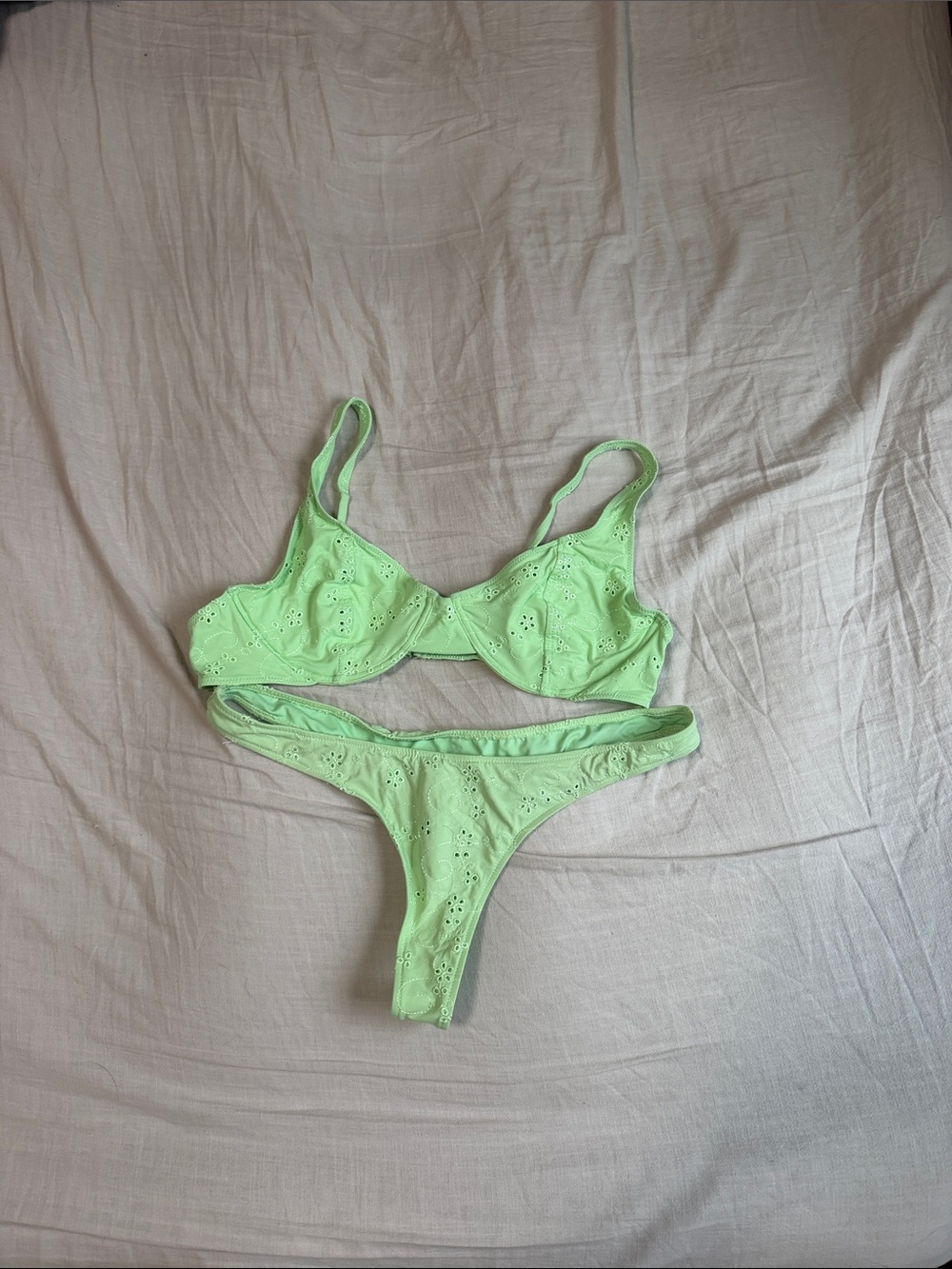 Frankie’s bikini set